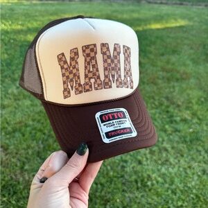 Mama hat